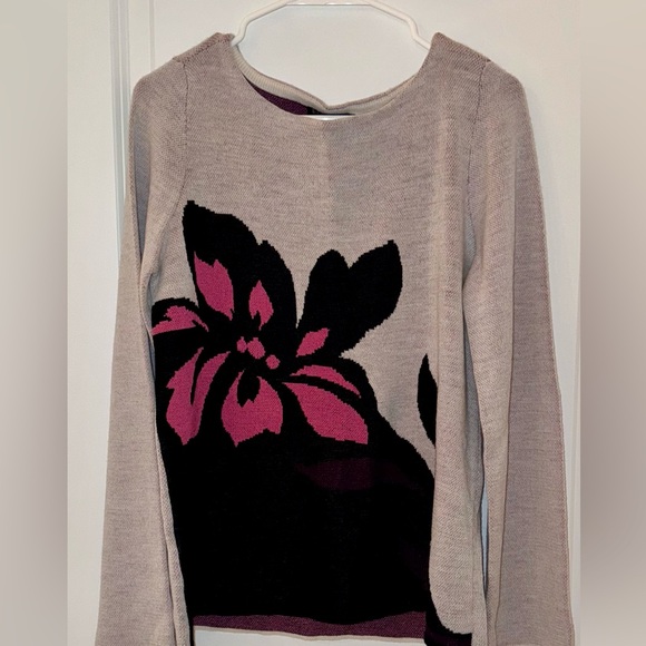 Ann Taylor Women’s Small Grey Floral Print Sweater - Picture 2 of 16